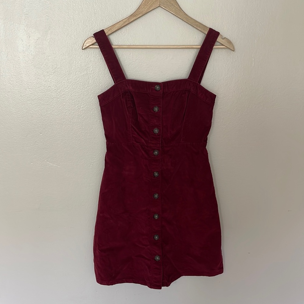 EUC Hollister Corduroy Jumper. XS